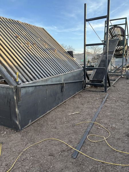 Close view of the finished soil separator